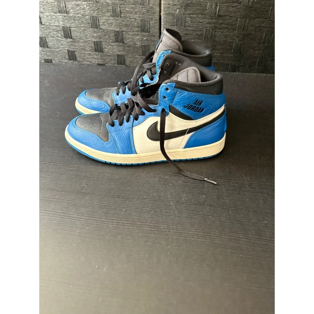 Nike Air Jordan Retro 1 OG High Rare Air Soar 